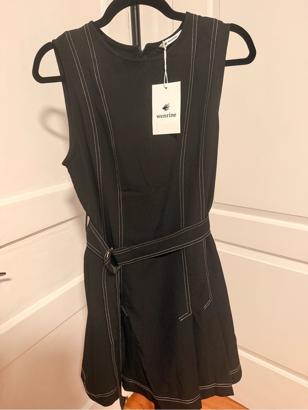 Wenrine Black Sleeveless Belted Dress